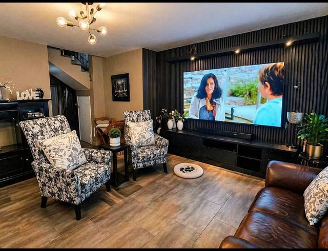 3 BEDROOM TOWNHOUSE FOR SALE IN THREE RIVERS